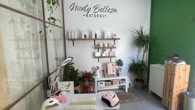 Esteticista manicurista