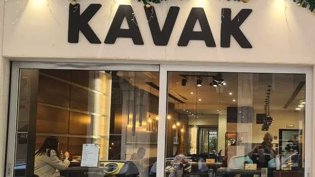 Cocinero/a y Ayudante/a de Cocina