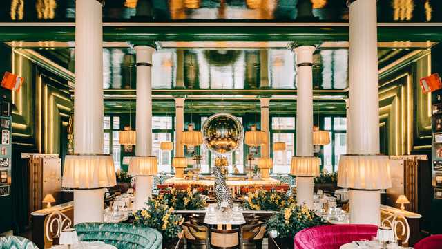 Waiter/Waitress | NEW OPENING | BANK | OCTOBER 2026