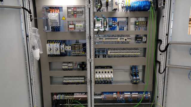 Electricista Instalador con Disponibilidad para Viajar (Inglés B2)