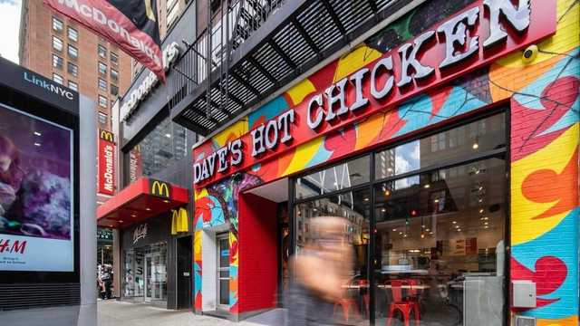 Restaurant team member - Dave's Hot Chicken - Wynwood