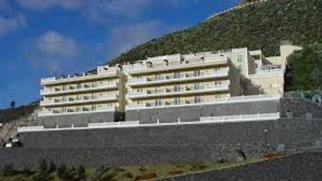 Auxiliar Sociosanitario/a - Atención a Personas Dependientes