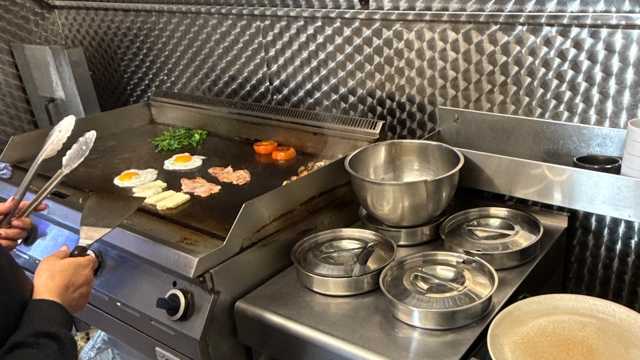 Breakfast Chef Wanted