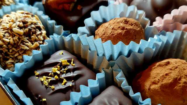 Market Stall Sales Assistant