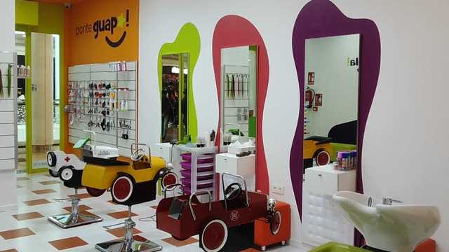Oficial de Peluquería