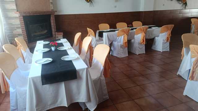 Camarero/a y Cocinero/a