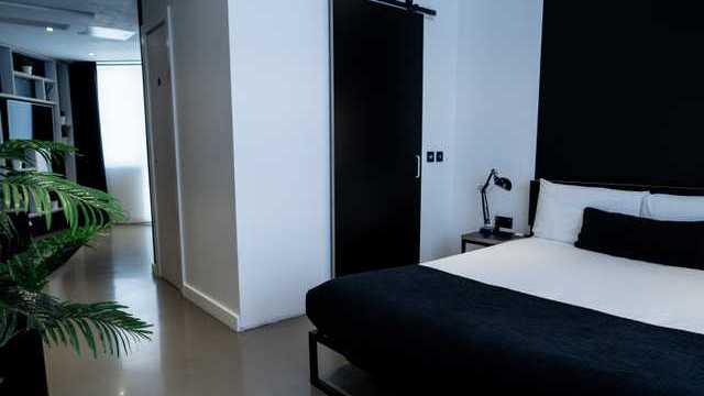 Hotel Receptionist