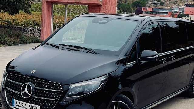 Conductor Minivan