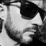 Manu Botella avatar icon