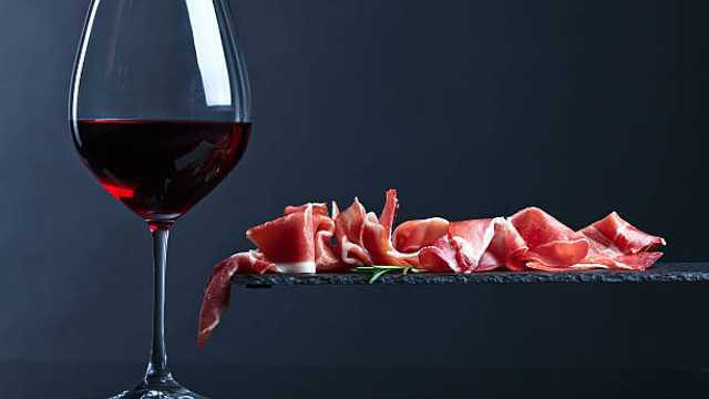 ¿Dominas el Corte de Jamón?Camarero/a para Restaurante en Bernabéu 🔪🍷