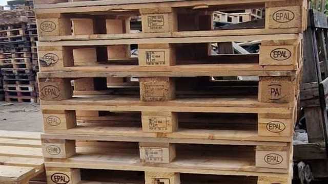 Pallet repairer