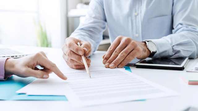 Comercial Administrativo/a