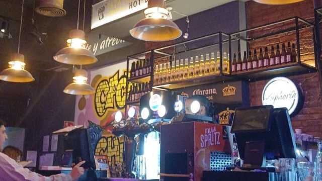 Cocinero o ayudante de cocina