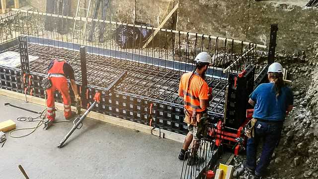 AYUDANTE OBRA CONSTRUCCION