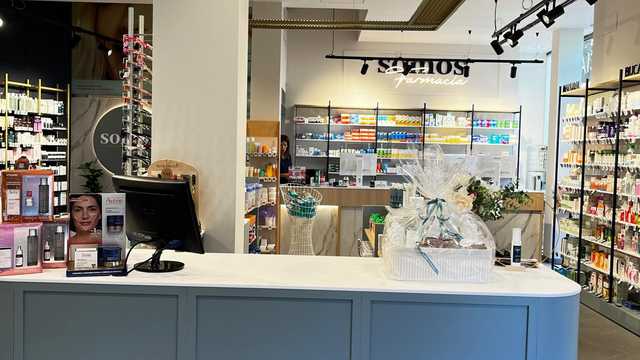Farmacéutico y técnico/auxiliar