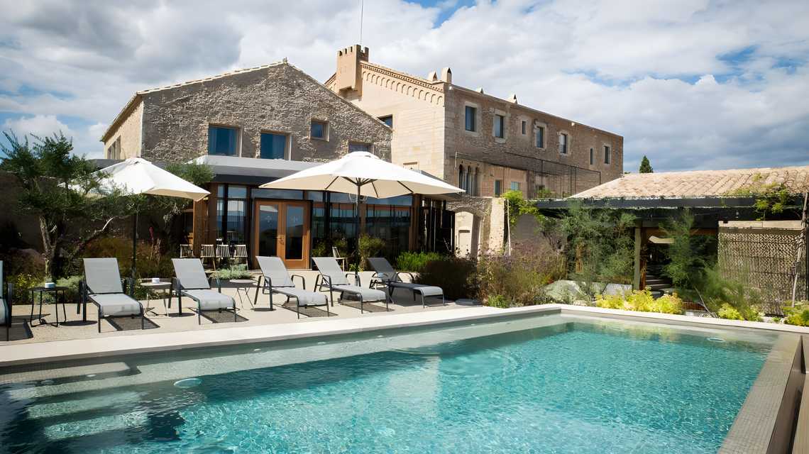 Hotel Mas Bosch 1526 cover image