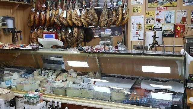 Dependiente charcuteria