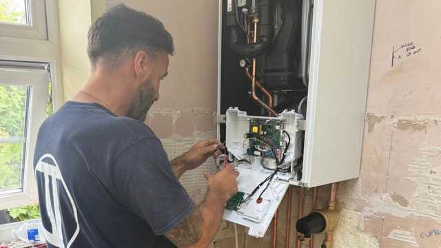 Plumbing / Heating Engineer