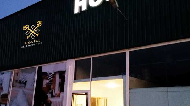 Camarero/a y Recepcionista