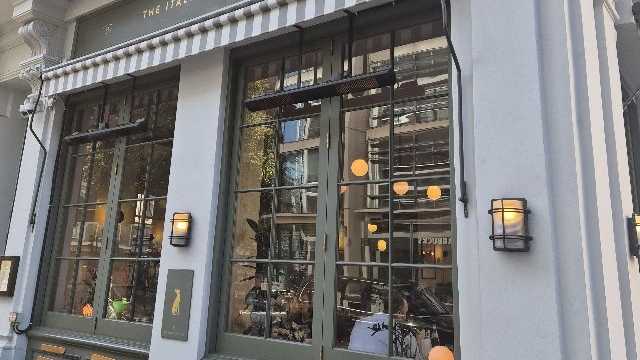Experience waitress/waiter