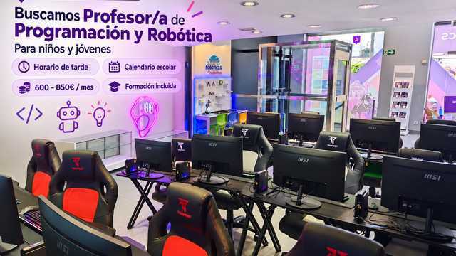 Profesor/a de Robótica Educativa, Programacón de Videojuegos y Diseño 3D