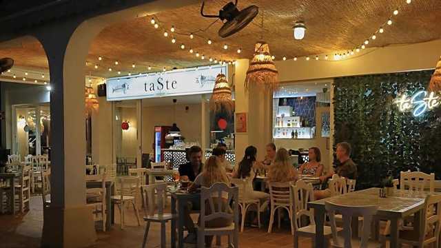 Ayudante/a de Cocina