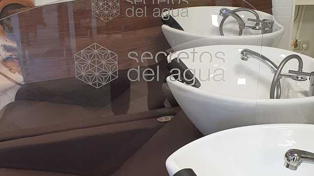 Oficial de Peluquería