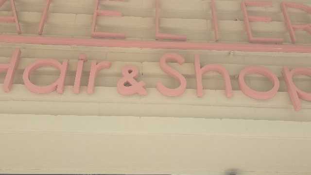 Oficial de Peluquería