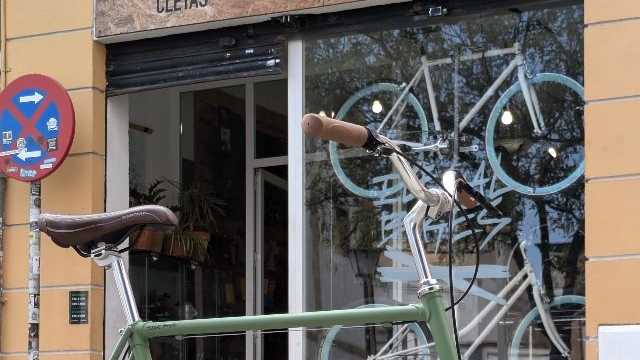 Mecánico/a, dependiente/a