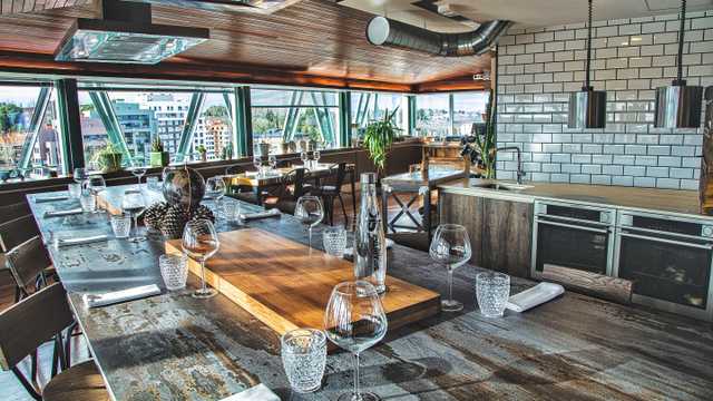 Ayudante de Camarero/a