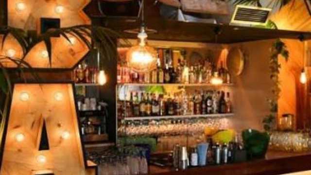 Ayudante de Camarero/a