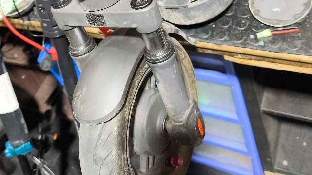 Tecnico mecanico patinetes