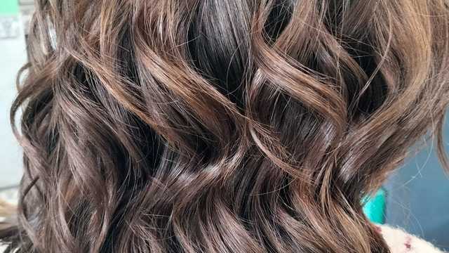 Oficial de Peluquería