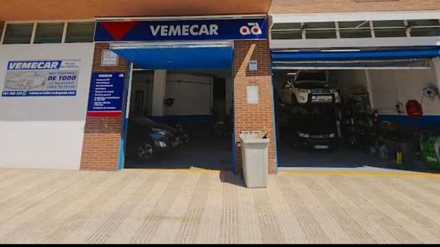 MECANICO DE COCHES OFICIAL DE 2º