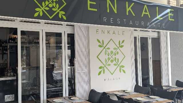 Cocinero/a y Ayudante/a de Cocina