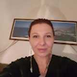 Julia B. avatar icon