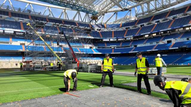 CARGA Y DESCARGA-AUX. DE MONTAJE PARA EVENTO EN SAN SEBASTIAN