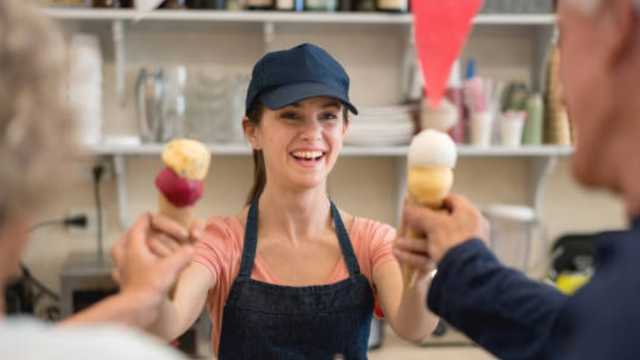 DEPENDIENTE PARA HELADERÍA ARTESANAL