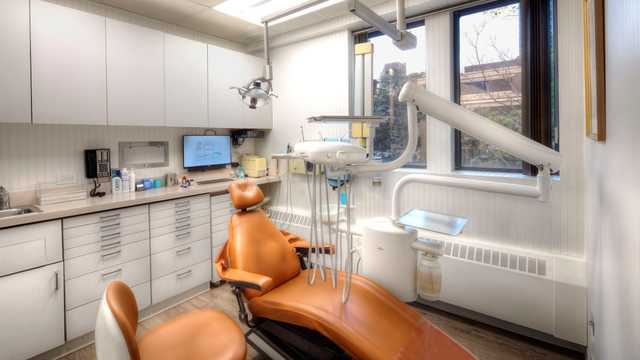 Dental Hygienist (RDH)