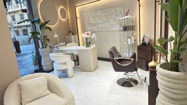 ESTILISTA AUTÓNOMO/A