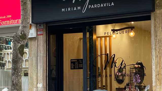 Oficial de Peluquería