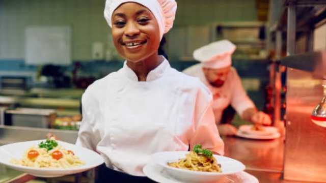 Ayudante/a de Cocina