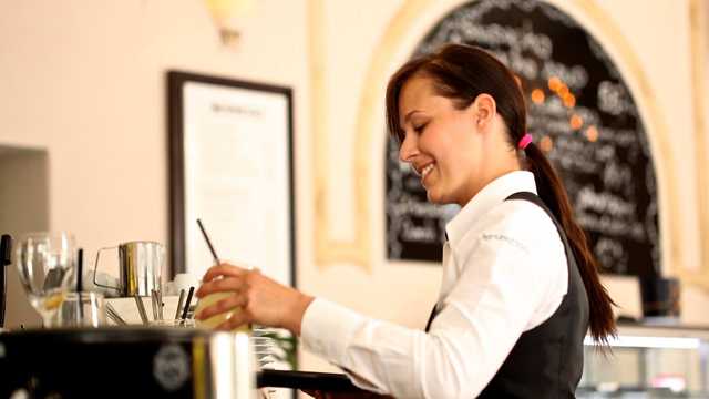 CAMARERO/A EXTRA DE HOTEL (VALLADOLID)