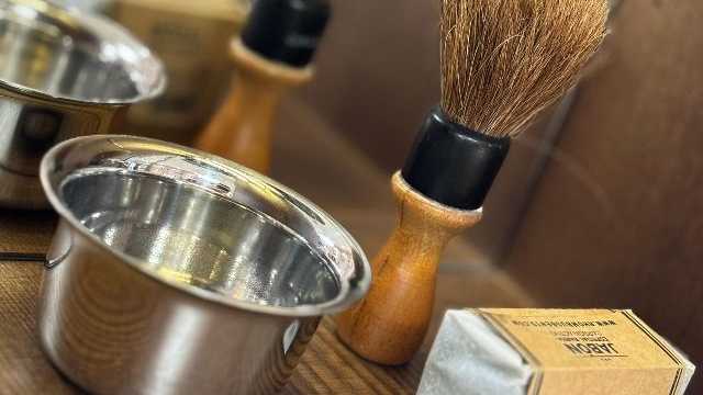 SE SOLICITA BARBERO
