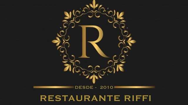 Camarero/a