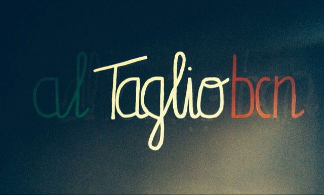 Mónika  R. avatar icon