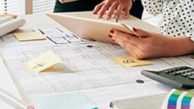 Diseñador/a de Interiores…………..