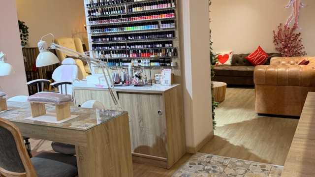 Manicurista profesional