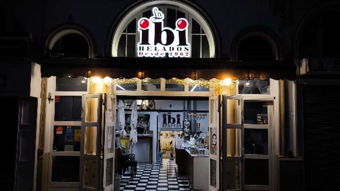 Helados la IBI cover image
