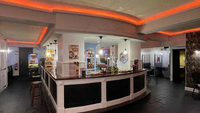 Ayudante de Camarero/a